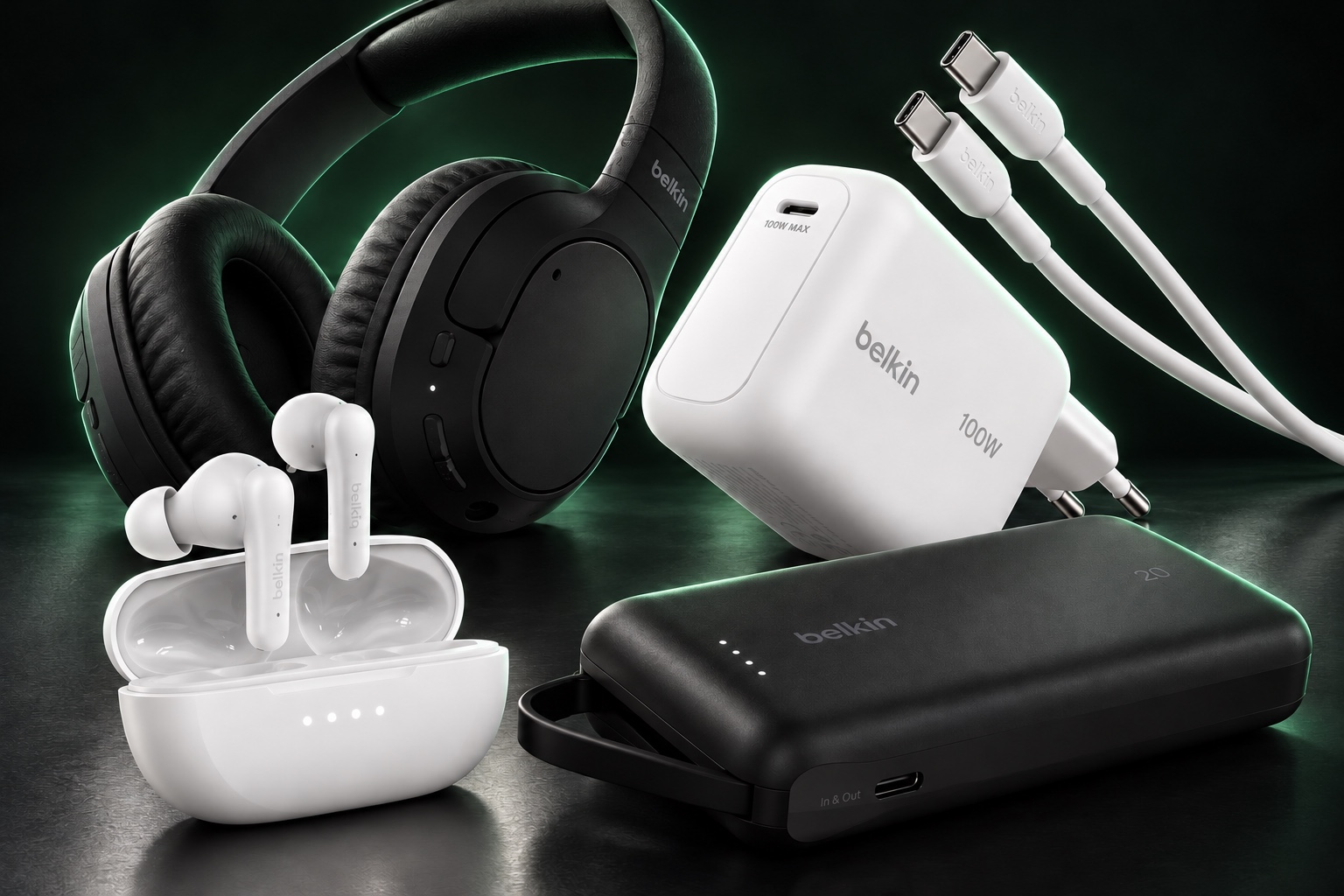 Inszenierte Produktauswahl: BELKIN Ladegerät USB-C 100W + USB-C Kabel, BELKIN SoundForm Bluetooth-Audio-Kopfhörer (Schwarz), BELKIN SOUNDFORM TWS Rhythm Kopfhörer (Weiß), BELKIN PowerBank 10.000mAh 20W (Schwarz)